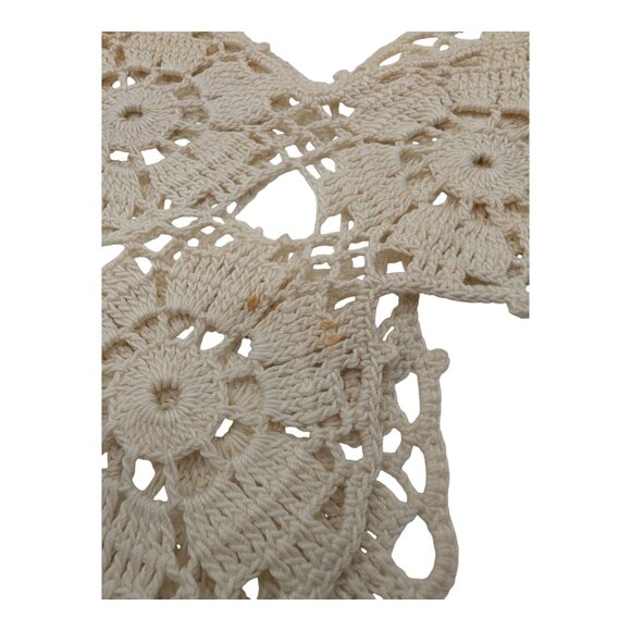 VTG 2 Handmade Crochet Doilies Ivory Lace Table Decor Dresser Scarf Placemats - Picture 4 of 6